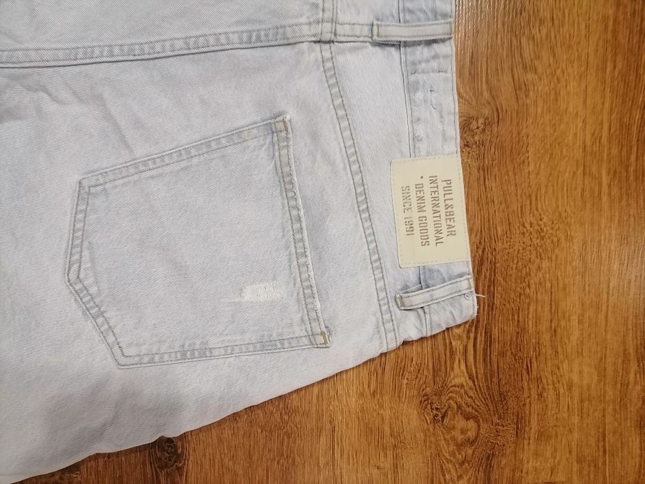 Męskie spodenki jeansowe