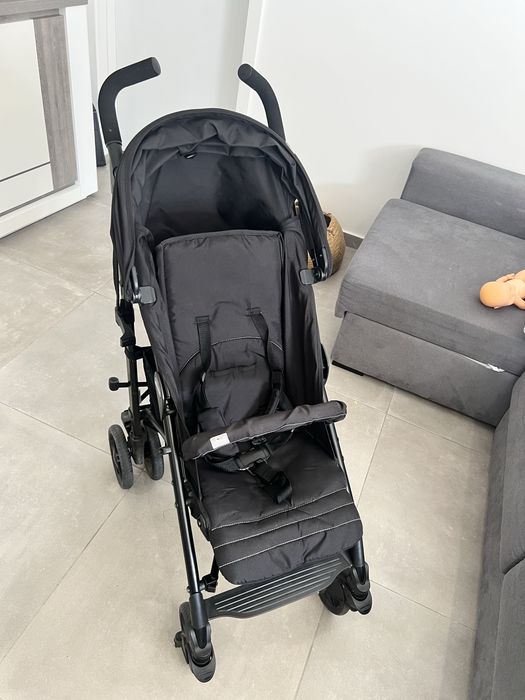 Carrinho de passeio chicco para crianca  ate 22kg