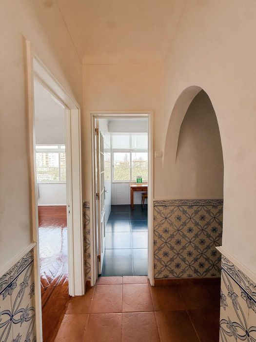 T2 -Fantástico as Portas de Benfica. Arrenda-se