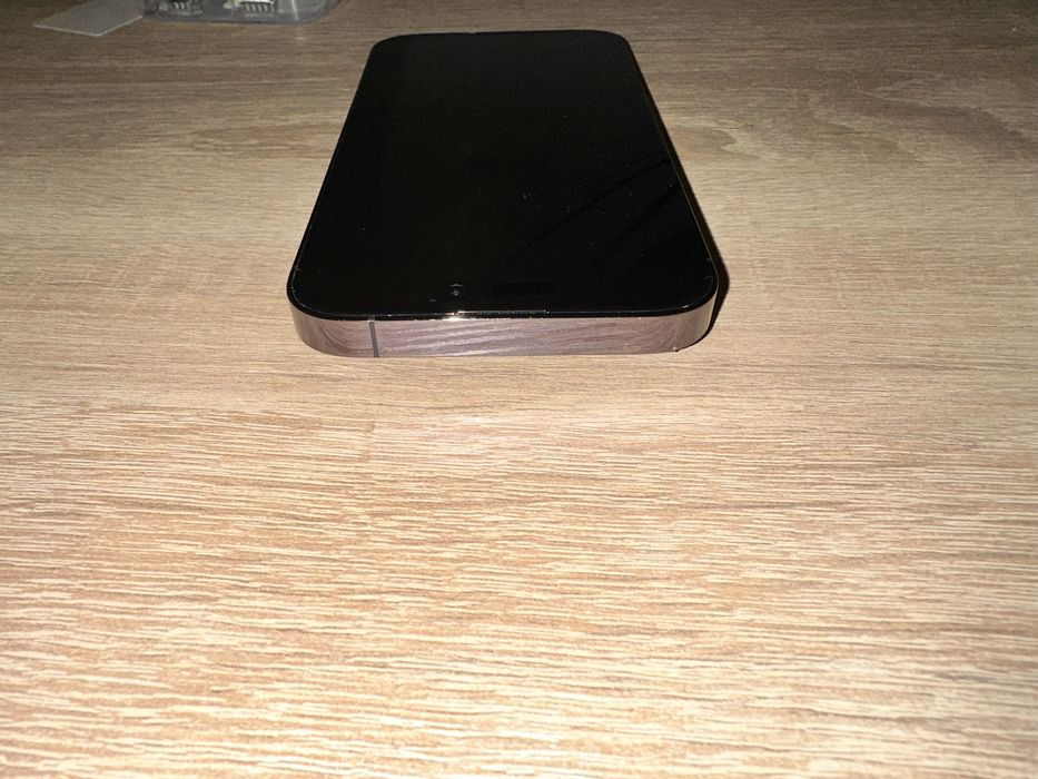 Iphone 14 Pro uszkodzony mikrofon