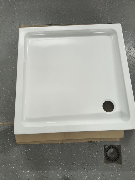 Sprzedam nowy brodzik  firmy Cersanit 90x90