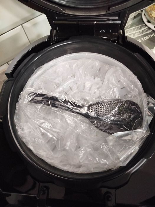 (Мультиварка) Мультишеф Bork Kitchen U 804