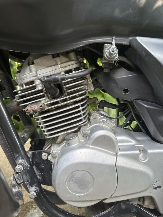 Bajaj vikrant v15 150 +торг