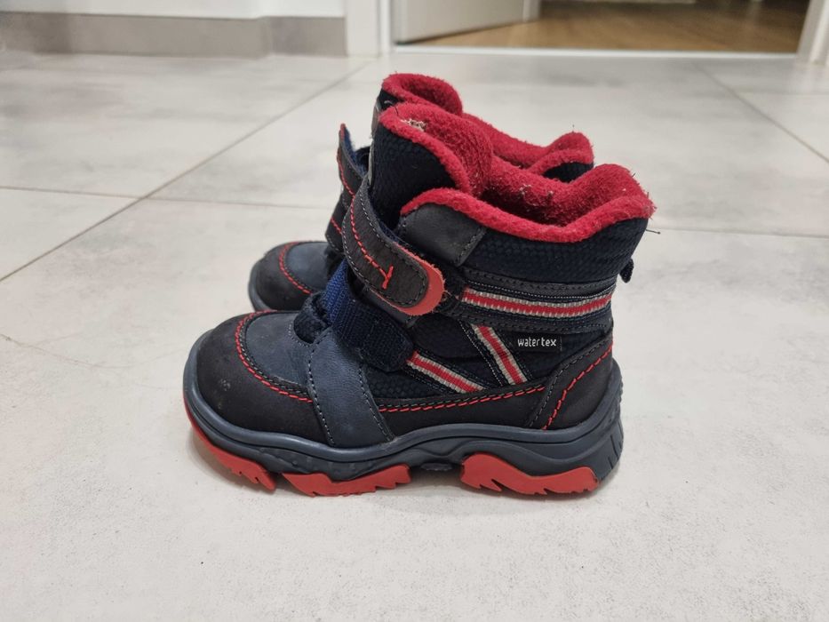 Buty zimowe, śniegowce, trzewiki 23