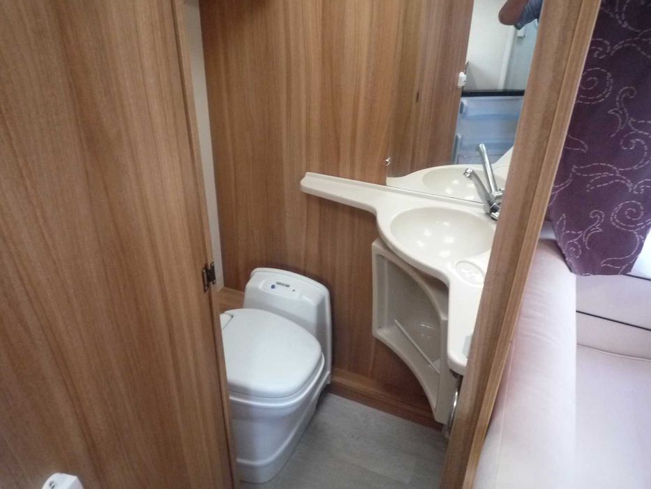 Караван  Автодом прицеп дача 2015года