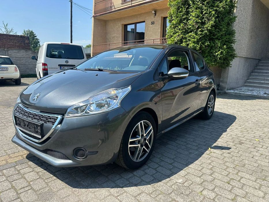 Peugeot 208