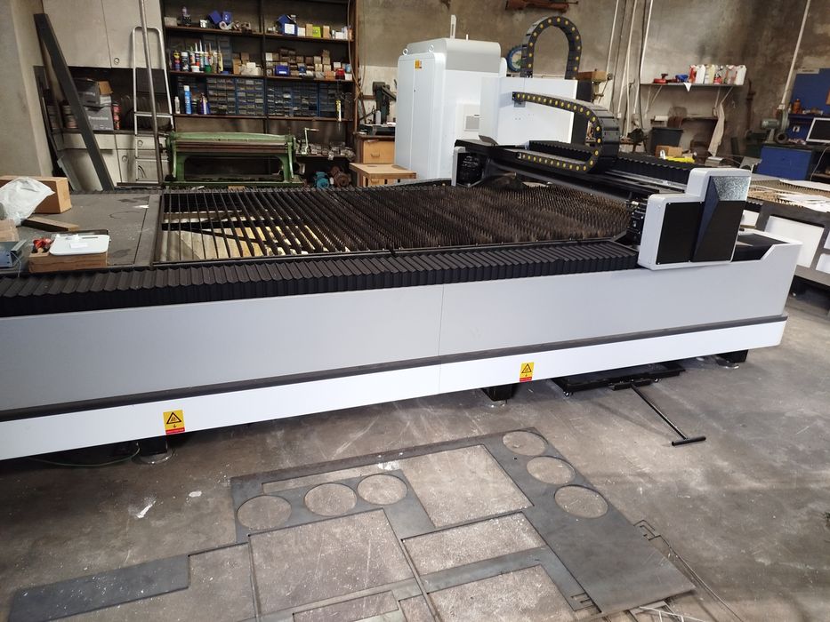 Máquina de laser CNC 1500