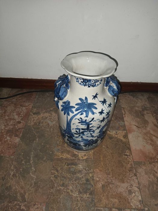 Vaso de porcelana chinesa antigo