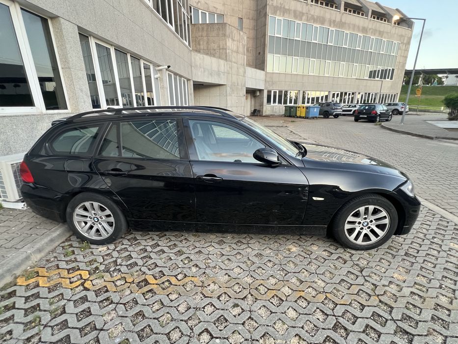 BMW 318D Touring 143CV | 6 Velocidades | Teto Panorâmico | Bancos Aquecidos | GPS — photo 2