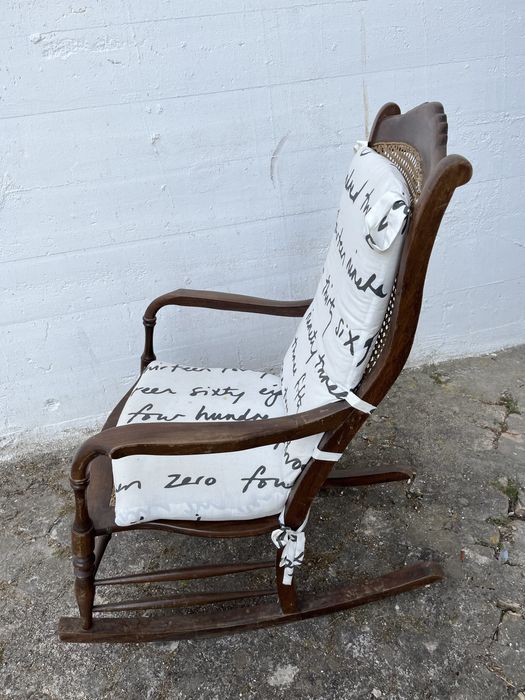 Cadeira de baloico em bom estado