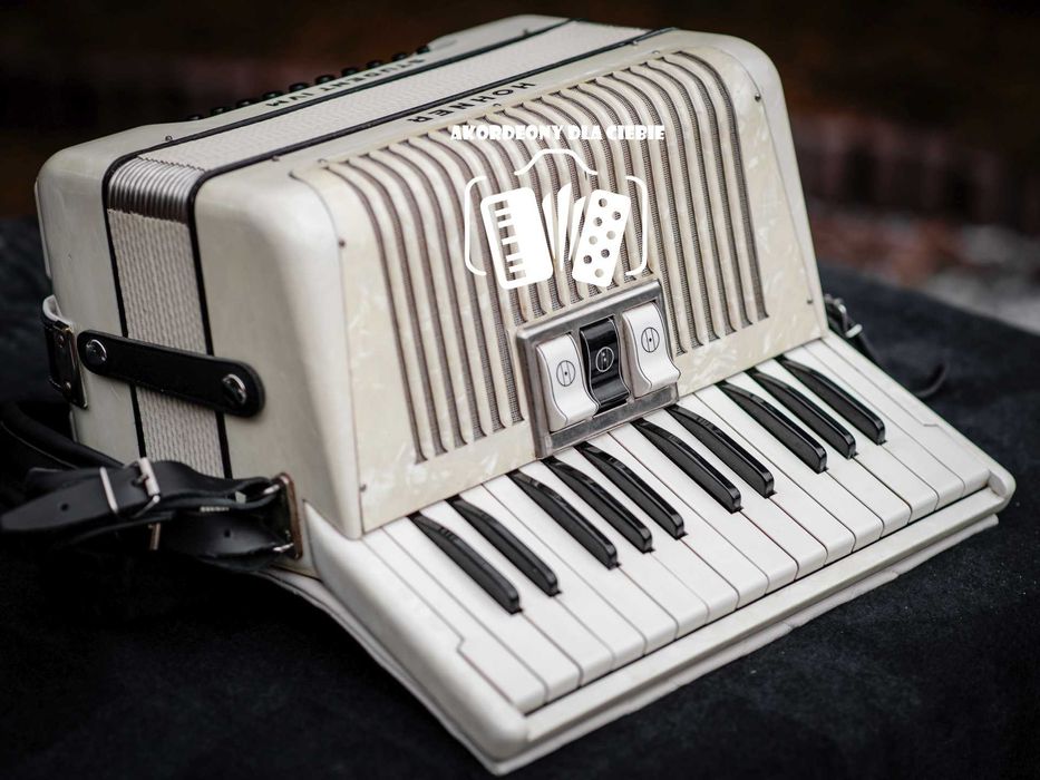 Akordeon Hohner Student  32 basy  2 chóry