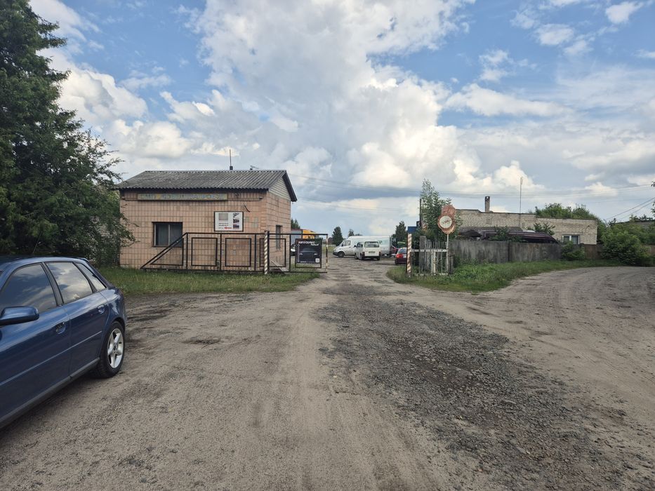 Гаражі із земельною ділянкою продаж або оренда