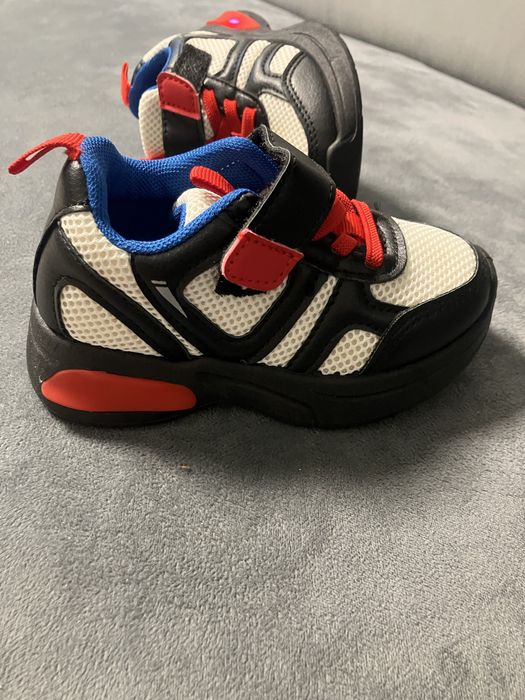 Buty led świecące nowe