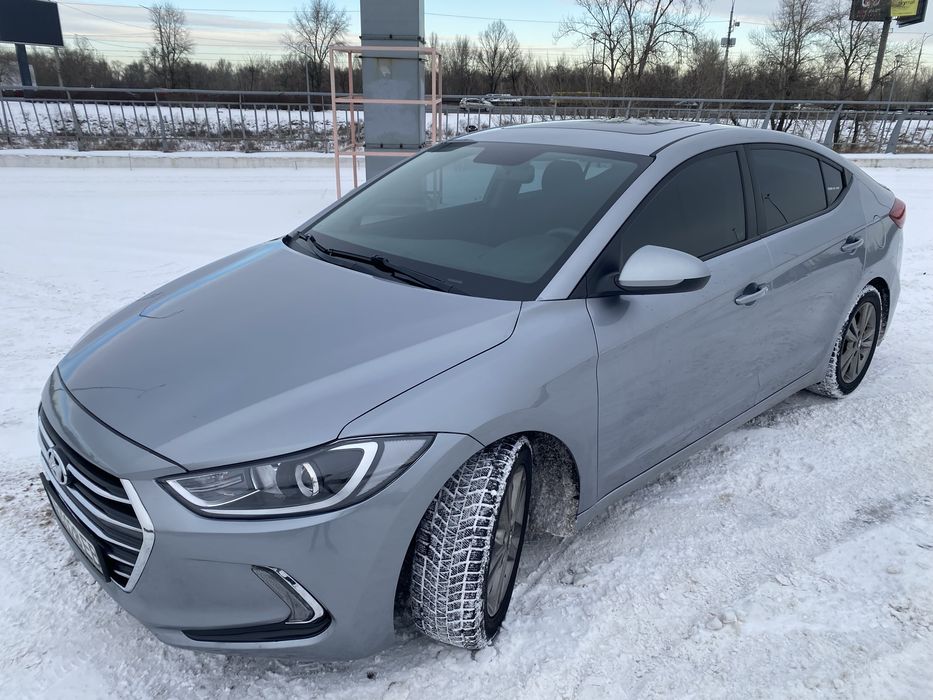 Продаю Elantra 2017