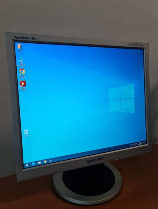 Монитор Samsung 710n