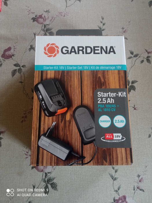 nowy akumulator 2,5Ah z ładowarką Gardena 14910
