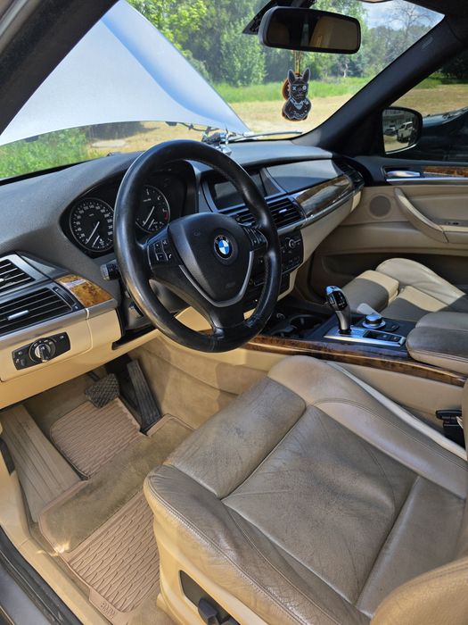 Продам BMW X5 E70