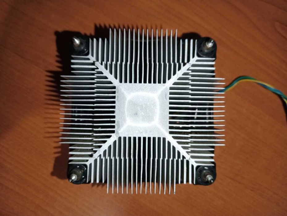 Охлаждения процессора LGA 775 2шт. б/у. цена от 80грн.