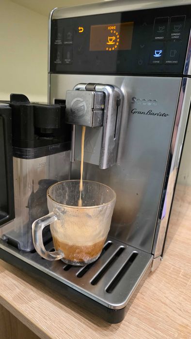 Автоматичні кавові машини Saeco GranBaristo, Bosch VeroCafe