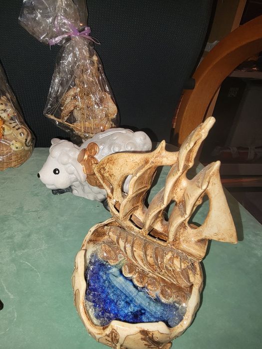 Декор, фигурки из ракушки, пепельница, копилка, статуэтка кораблик, де