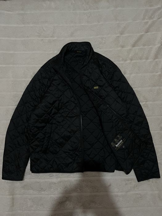 BARBOUR (L/XL) Gear Quilted International Jacket чоловіча куртка вітро