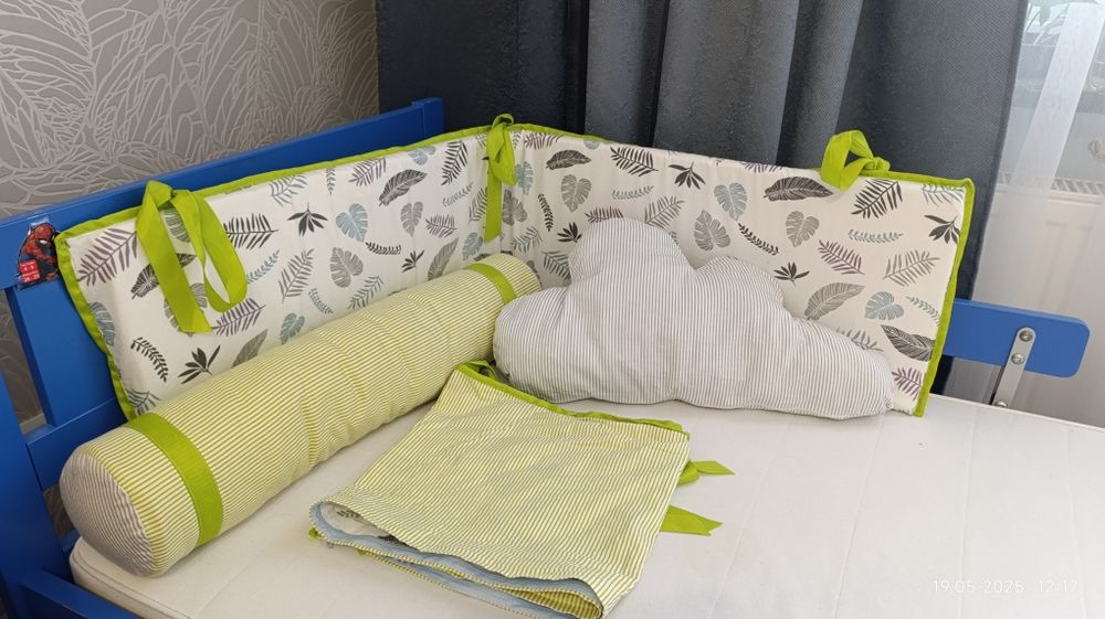 Бортики (комплект) на ліжечко дитяче колиску к