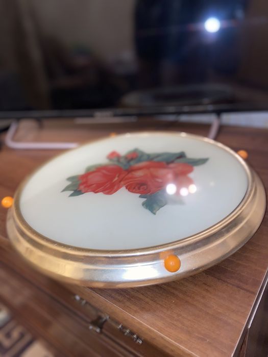 Вращающаяся подставка под торт/что либо.Продам!