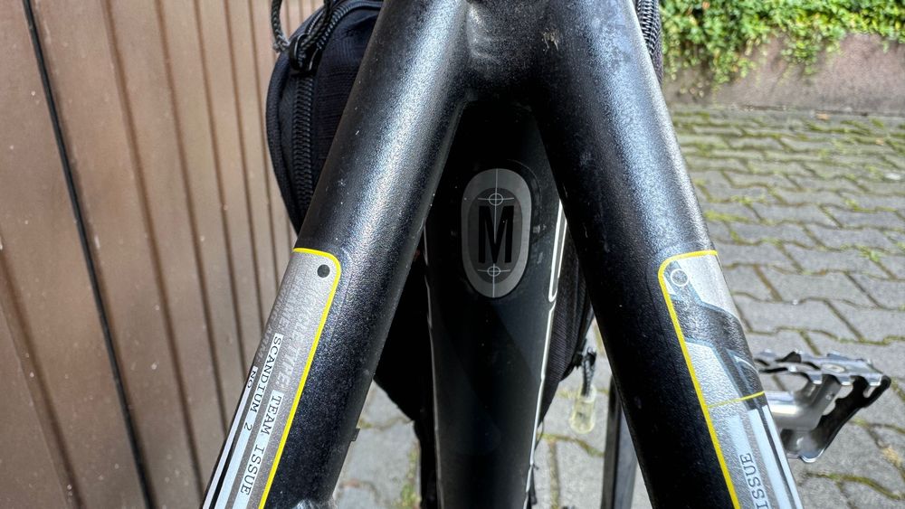 Scott racing team issue