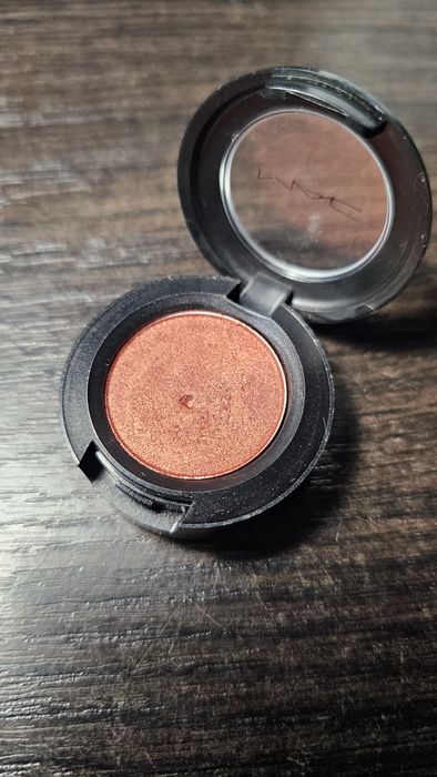 Mac - Eye Shadow, Coppering Veluxe Pearl. Cień do powiek