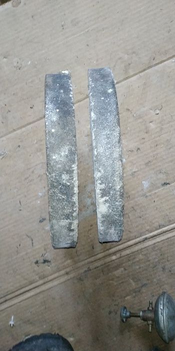 Точильные камни, пара