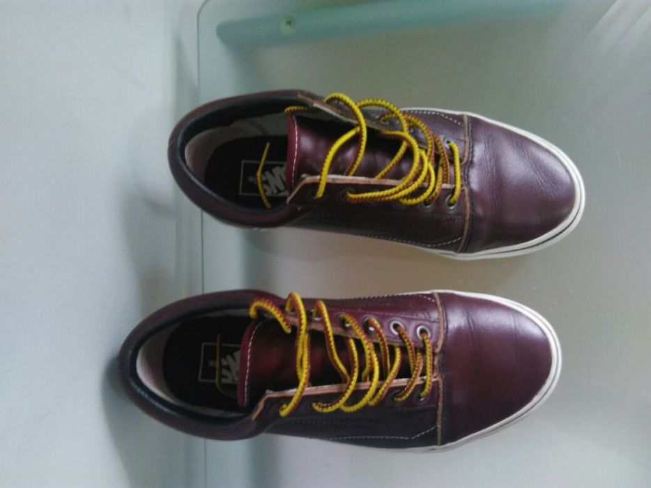 Vans Old Skool Leather Premium Trainers (VA38G10E5)