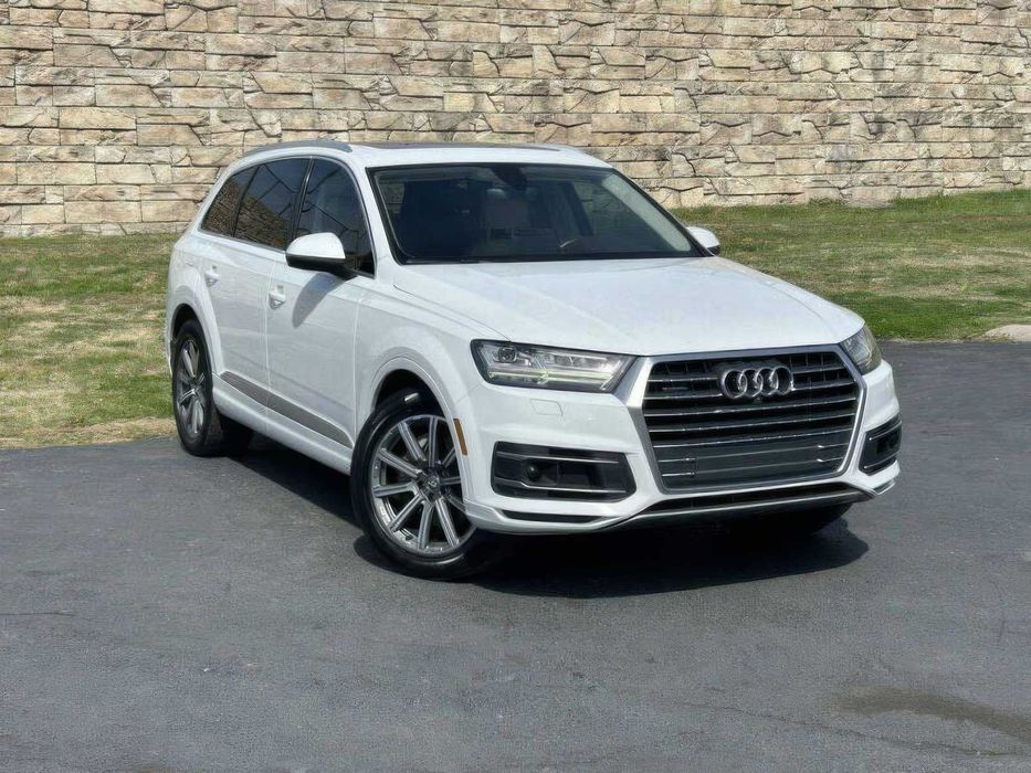 Audi Q7 quattro Premium Plus      2018