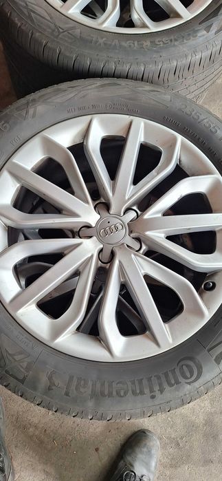 Komplet Kół 235/55 R19 Felgi aluminiowe Audi