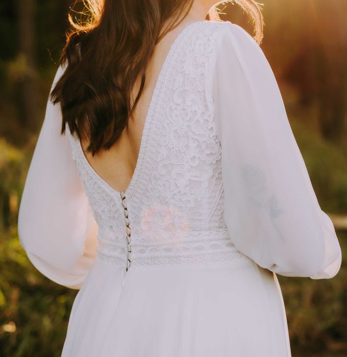 Biała długa suknia ślubna boho koronkowa długi rękaw na ślub M 38