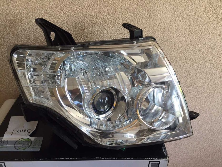 Решетка радиатора Mitsubishi Pajero Wagon 4 паджеро вагон