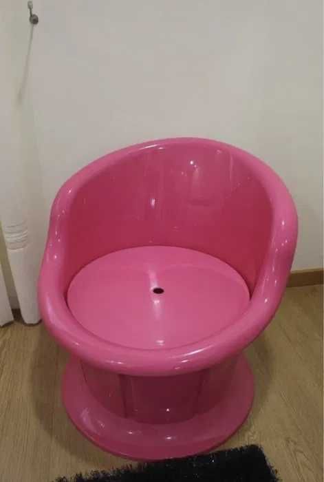 Cadeira com arrumação IKEA | Rosa