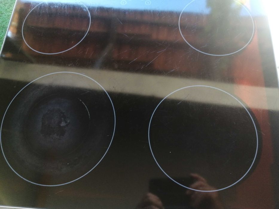 Placa eletrica vitroceramica,usada mas em bom estado,tudo a funcionar, 4  discos