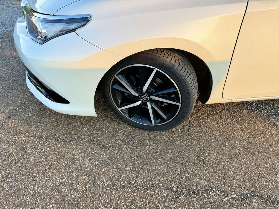 Toyota Auris 1.4 D4D 90 CV