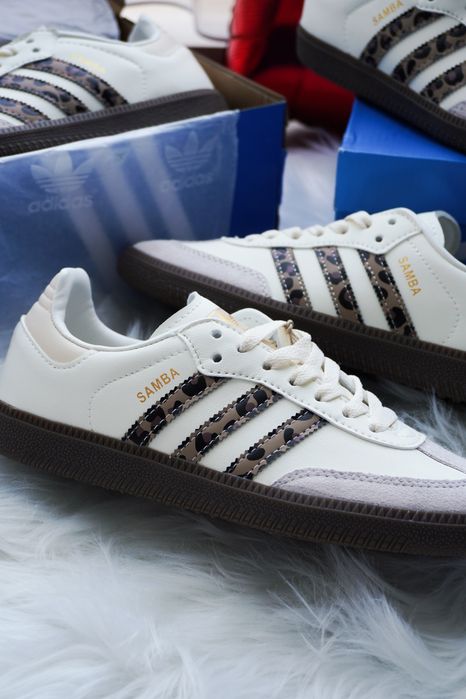 Кросівки Adidas Samba світлі / Кеди Adidas Samba