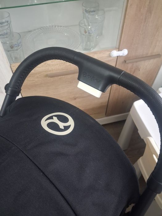 Коляска Cybex beezy