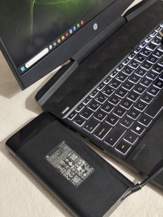HP Pavilion Gaming 15 | RTX 3050 | 32GB RAM l 512GB NVMe + 1TB SSD | 144Hz - Como Novo!
