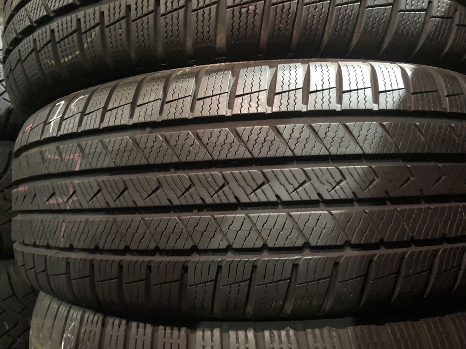 Шины 225/55 18 Vredestein QuatracPro пара