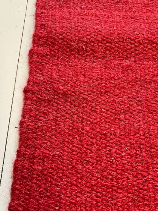 Dywan wełniany czerwony