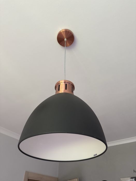 Lampa wisząca do pomieszczenia