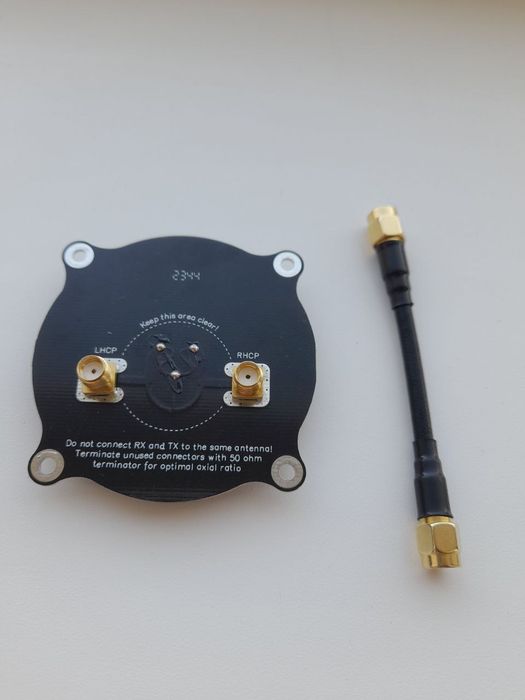 Патч антена Hybrid Triple Feed Patch 5.8 Ггц, 4dBi, (RHCP LHCP)