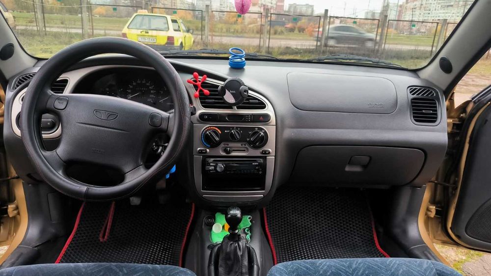 Daewoo Lanos 1.6 комлектация  sx