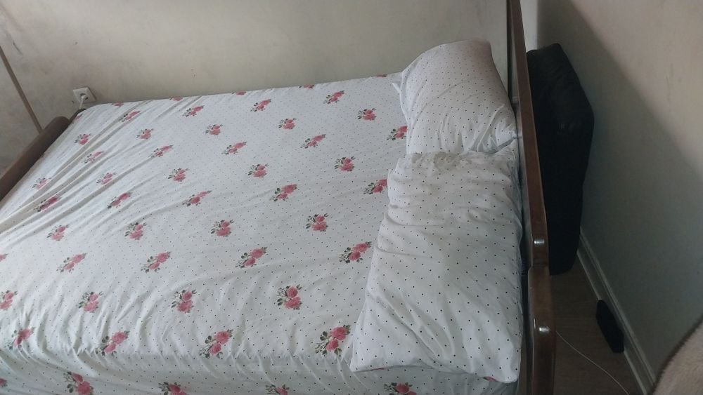 Cama de Casal A VENDA