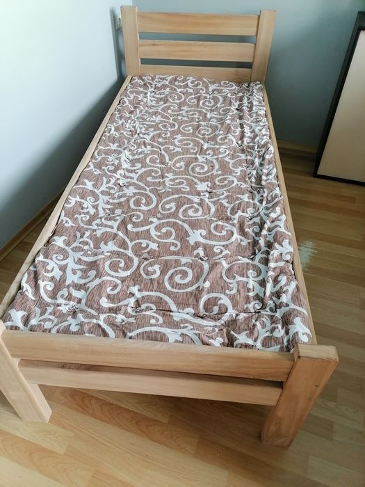 Продам нове  ліжко 1 спальне. Натуральне з цільного дерева.