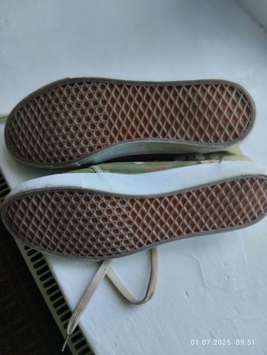 Взуття для підлітків