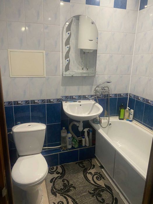 Центр, вул. Покровька, медичний центр Асклепій